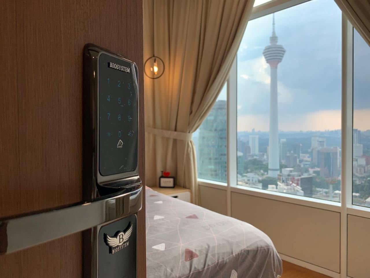 Sky Suites Klcc At Куала Лумпур Екстериор снимка