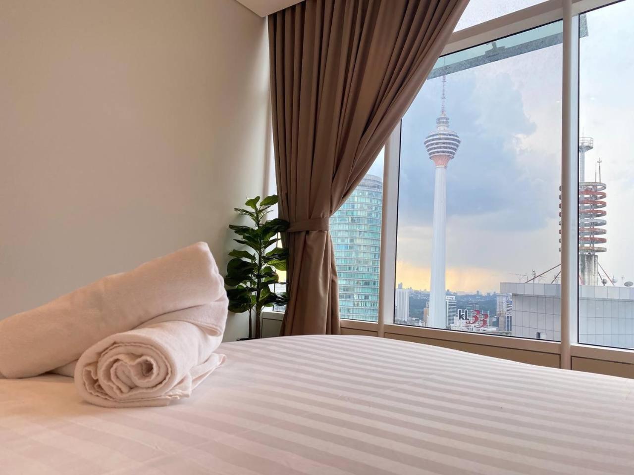 Sky Suites Klcc At Куала Лумпур Екстериор снимка